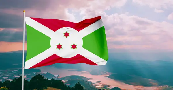 Burundi Tela Bandera Nacional Ondeando Sobre Hermoso Cielo Fondo — Foto de Stock