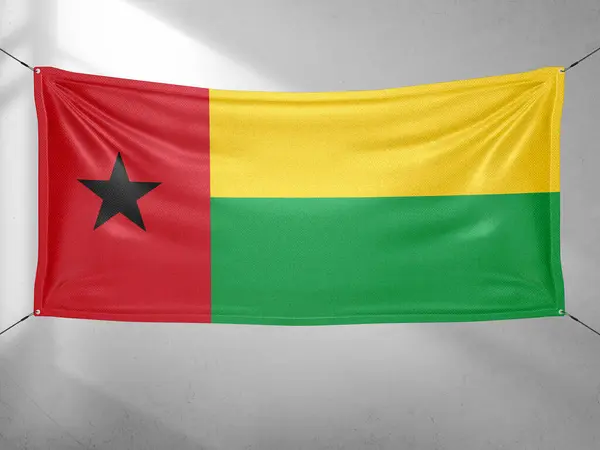 Guinea Bissau Nemzeti Zászló Szövet Hullámzó Gyönyörű Szürke Háttér — Stock Fotó