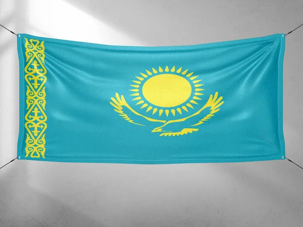Kazachstan Narodowy Szmata Sztandar Tkanina Macha Pięknym Szarym Niebie Tło — Zdjęcie stockowe