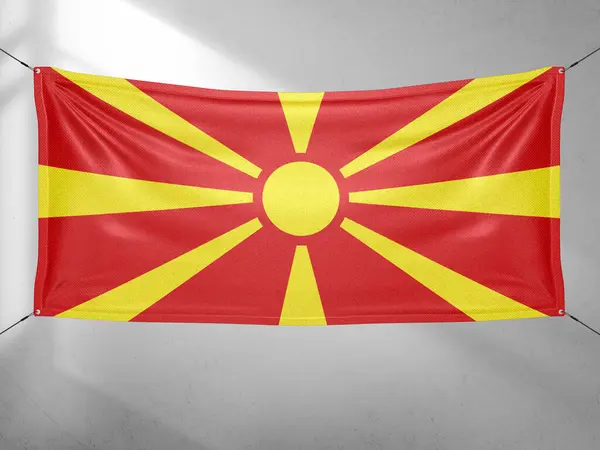 Észak Macedónia Nemzeti Zászló Szövet Hullámzó Gyönyörű Szürke Háttér — Stock Fotó