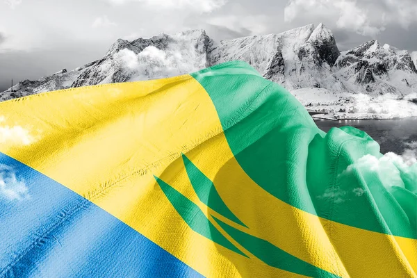 Saint Vincent Grenadines National Flag Cloth Fabric Waving Beautiful Sky — Stock Photo, Image