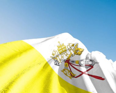 Vatikan Ulusal Bayrak Kumaşı Güzel gökyüzü mavi arka planda dalgalanıyor.