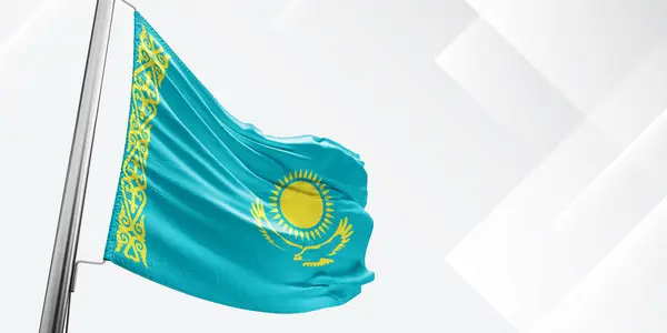 Kazakistan Ulusal Bayrak Kumaşı Güzel Beyaz Meydan Arkaplanında Sallanıyor.