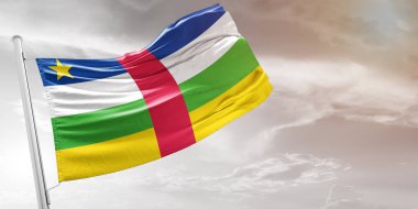 Orta Afrika Cumhuriyeti Ulusal Bayrak Kumaşı Güzel açık gri arka planda dalgalanıyor.