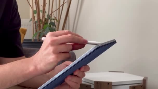 Mans Hands Drawing Graphics Tablet Using Pencil Horizontal Frame Home — Stock Video