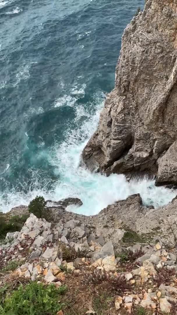 Вид Скалы Величественный Мощный Шторм — стоковое видео