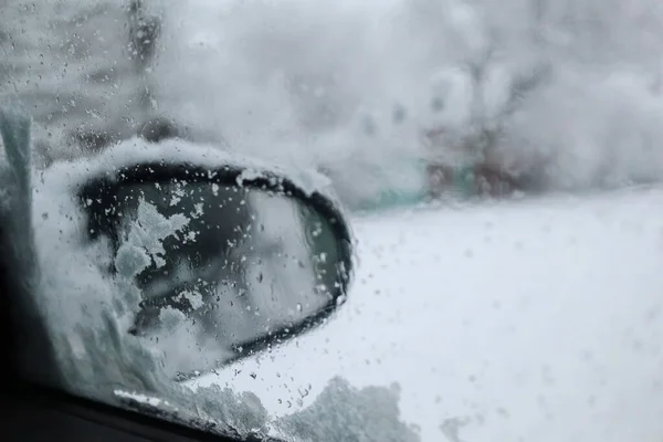 Pencerenin Dışında Kış Çok Fazla Kar Var Otomotiv Içi Sürüş — Stok fotoğraf
