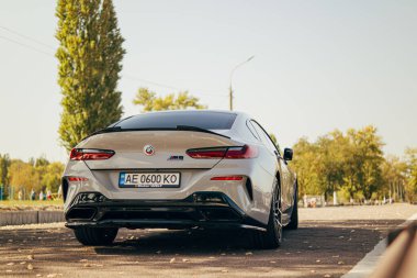 Kam 'yanske, Ukrayna. 24.09.23.Araba Fuarı. Otomobil kiralama. Araba kiralama. Araba kiralama. Yeni BMW.sport araba. Ayarlama. BMW in M package.wallpaper. Güzel teknolojik otomobil..