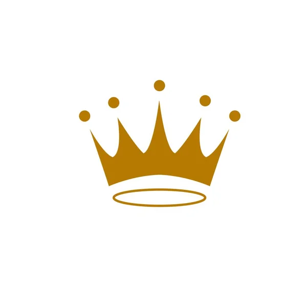 白で隔離される黄金の王冠 — ストック写真