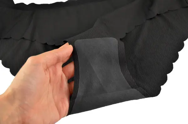 Gusset, siyah dikişsiz (görünmez) kadın iç çamaşırı (iç çamaşırı, iç çamaşırı, külot) dalgalı kenar yalıtılmış, iç kısmı kapalı