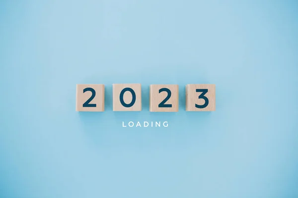 2022年至2023年装载年份 新年开始概念 免版税图库照片