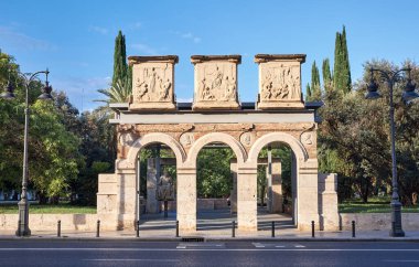 Eski Tıp Fakültesinin Kapısı