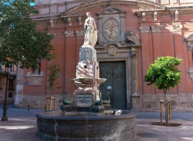 Valencia, İspanya; 4-4-2024 Valencia Ördek Çeşmesi