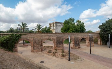 Paterna şehrindeki Aqueduct Parkı