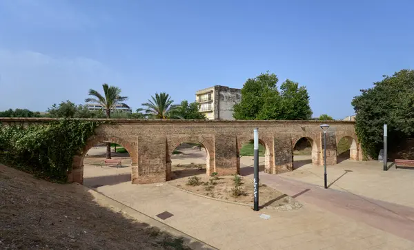 Paterna şehrindeki Aqueduct Parkı