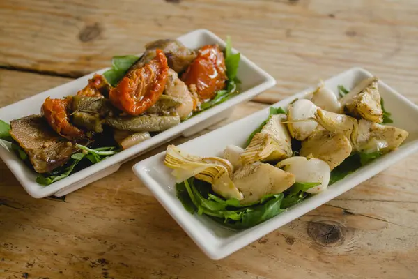 Başlangıç, Sidel ve Köy Tahta Tablosu Dips 'li Şarküteri Kurulu