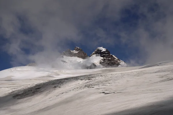 Paisagem Alpina Alto Das Montanhas Dos Andes Vista Tronador Colina — Fotografia de Stock