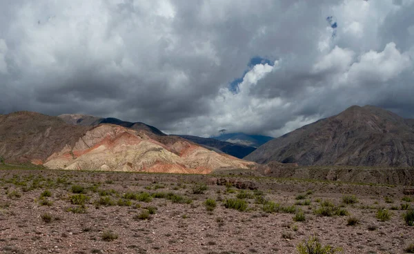 Die Anden Panoramablick Auf Das Tal Und Bunte Berge Unter — Stockfoto