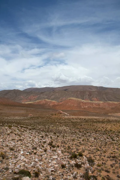 Средоточенная Пустыня Красочный Каньон Песчаник Скалистые Горы Красивым Небом — стоковое фото