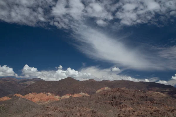 Pasmo Górskie Andów Czarujący Widok Skaliste Góry Wąwóz Humahuaca Pod — Zdjęcie stockowe