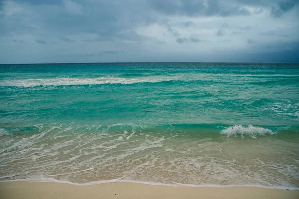 stock image Paradise. Dream seascape. Panorama view of the turquoise color water sea, ocean waves and white sand. 