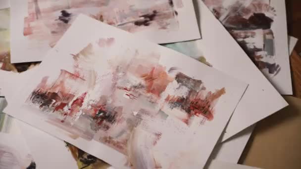 Arte Moderna Vista Perto Uma Mulher Caucasiana Pintor Mãos Organizando — Vídeo de Stock