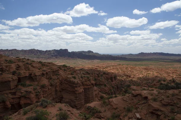 Пустынный Пейзаж Вид Красный Каньон Песчаные Скалистые Скалы Горы Ванны — стоковое фото
