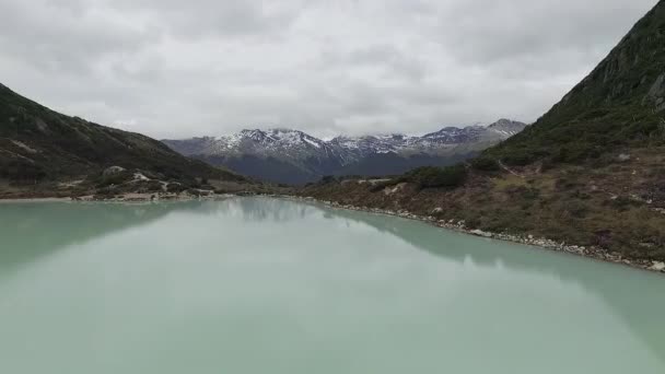 Vista Aérea Laguna Esmeralda Cordilheira Dos Andes — Vídeo de Stock