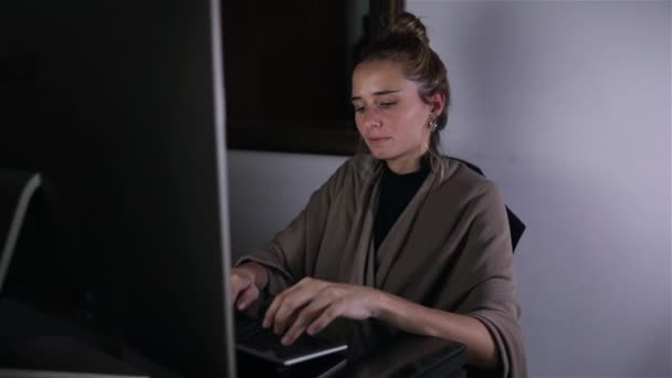Domovská Kancelář Sítě Zavíračce Pracuju Domova Film Mladé Bělošky Pracující — Stock video