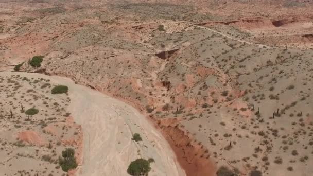 Altiplano Landschaft Luftaufnahme Der Trockenen Wüste Dünen Und Hügel — Stockvideo