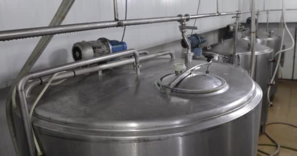 Industrial Stainless Containers View Hatch Steel Tank — Stock Video