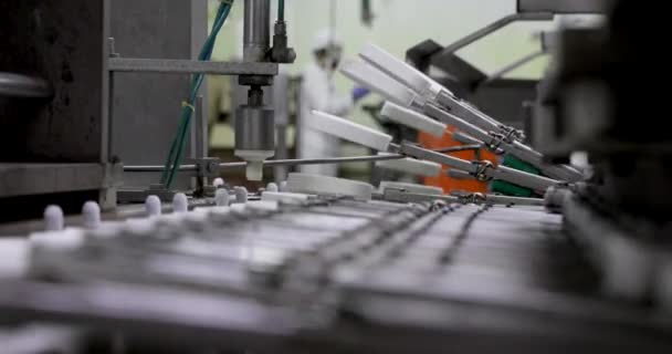 Przemysł Spożywczy Automatyzacja Technologia Przemysłowy Proces Produkcji Lodów Widok Maszyny — Wideo stockowe