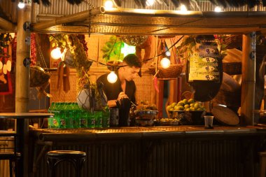 Tayland 'da gece marketi.