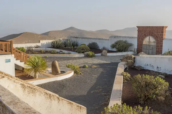 Akdeniz 'deki Santorini Adası.