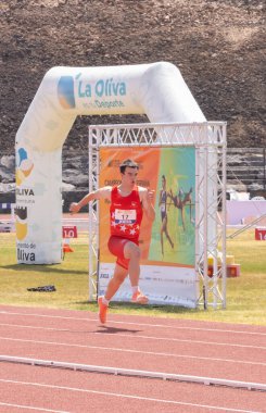 2 0 1 9 5. 2016, Moskova, Rusya. Stadyumda koşuyor. hipodromda koşmak, etrafta koşmak