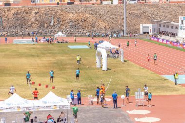 İstanbul, Türkiye - 14 Ağustos, 27: İstanbul Parkı 'ndaki 4. Türk Atletizm Festivali' nde koşan sporcular