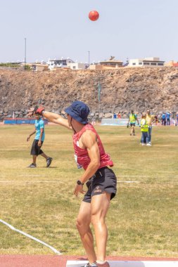 Yarış boyunca atlet