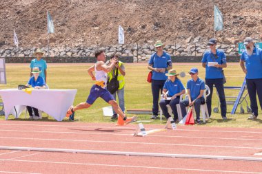 İstanbul, Türkiye - 15 Temmuz, 20 0 18: Atletizm dalında 8. İstanbul Türk maratonu sırasında koşan sporcular