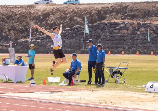 İstanbul, Türkiye - 15 Haziran, 27 sporcu İstanbul Olimpiyat Şampiyonası 'nda Türkiye rekoru kırarak koşuyor.