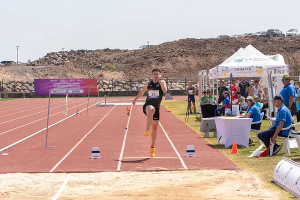 İstanbul, Türkiye - Mayıs 23, 20 019: Türkçe Atletizm Federasyonu 'nda tanımlanamayan sporcu