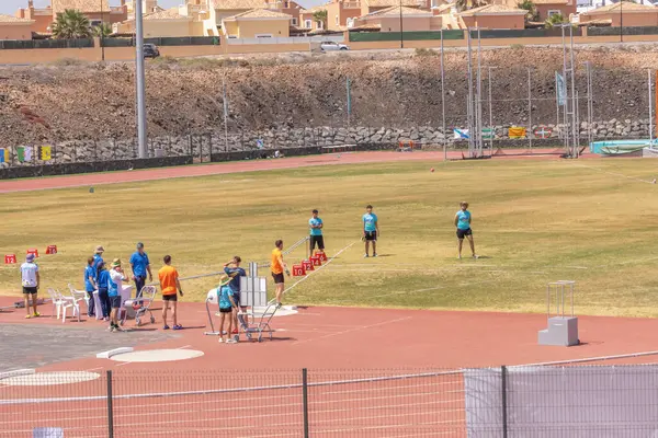 Barselona, İspanya - 11 Haziran, 2017: Barselona 'da koşan insanlar