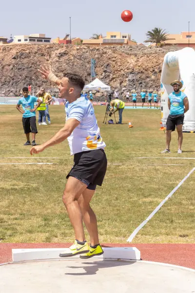 Odessa, Ukrayna, Mayıs 19, 27: Uluslararası ragbi festivali, genç sporcular, açık futbol oynayan gençler.