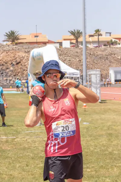 İstanbul, Türkiye - Temmuz 26, 2017: Türk atletizminde koşan tanımlanamayan sporcu