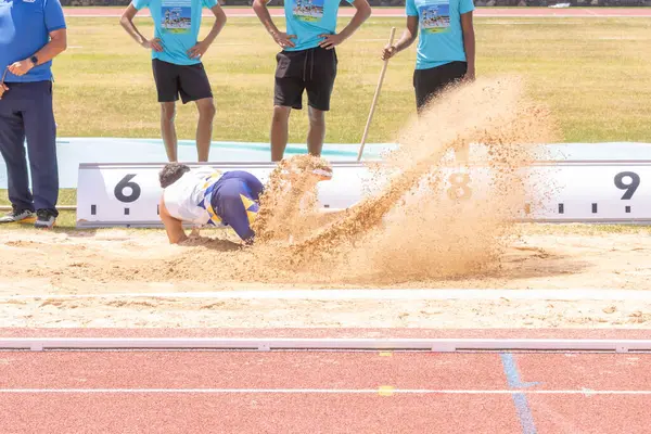 İstanbul, Türkiye - 16 Ağustos, 216: Türkçe koşan tanımlanamayan atlet u 28 atletizm eşiği