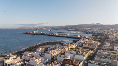 Puerto del Rosario Limanı 'nda Altın Saat