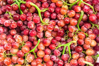 Piyasada kırmızı üzüm