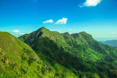 Karahanaburi Tayland 'da büyük bir dağ