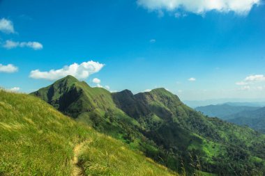 Karahanaburi Tayland 'da büyük bir dağ
