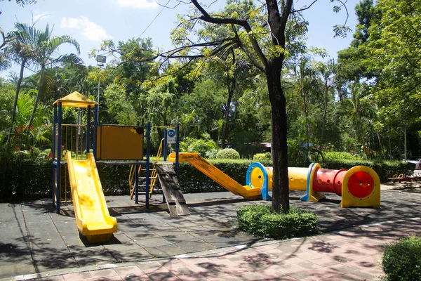 Colorido Parque Infantil Parque —  Fotos de Stock