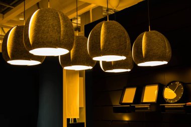 İç dekorasyon için modern tavan lambaları